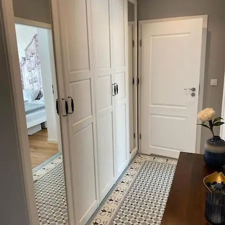 Apartament Cozy *